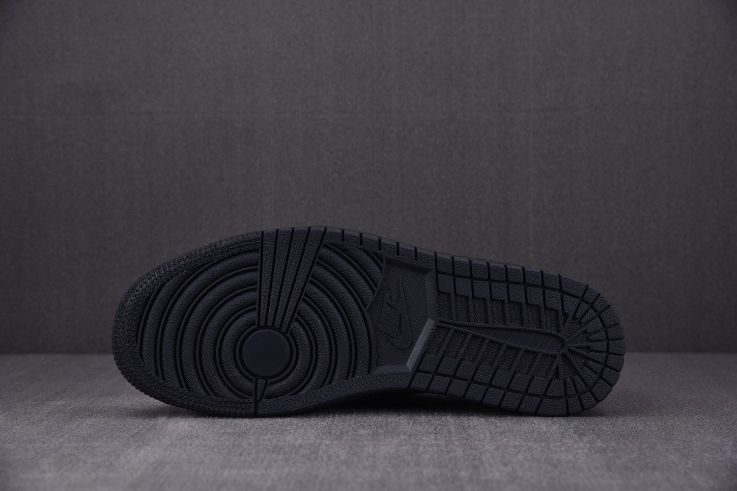 AIR JORDAN 1 LOW OG “SP Travis Scott Black Phantom” Virillux