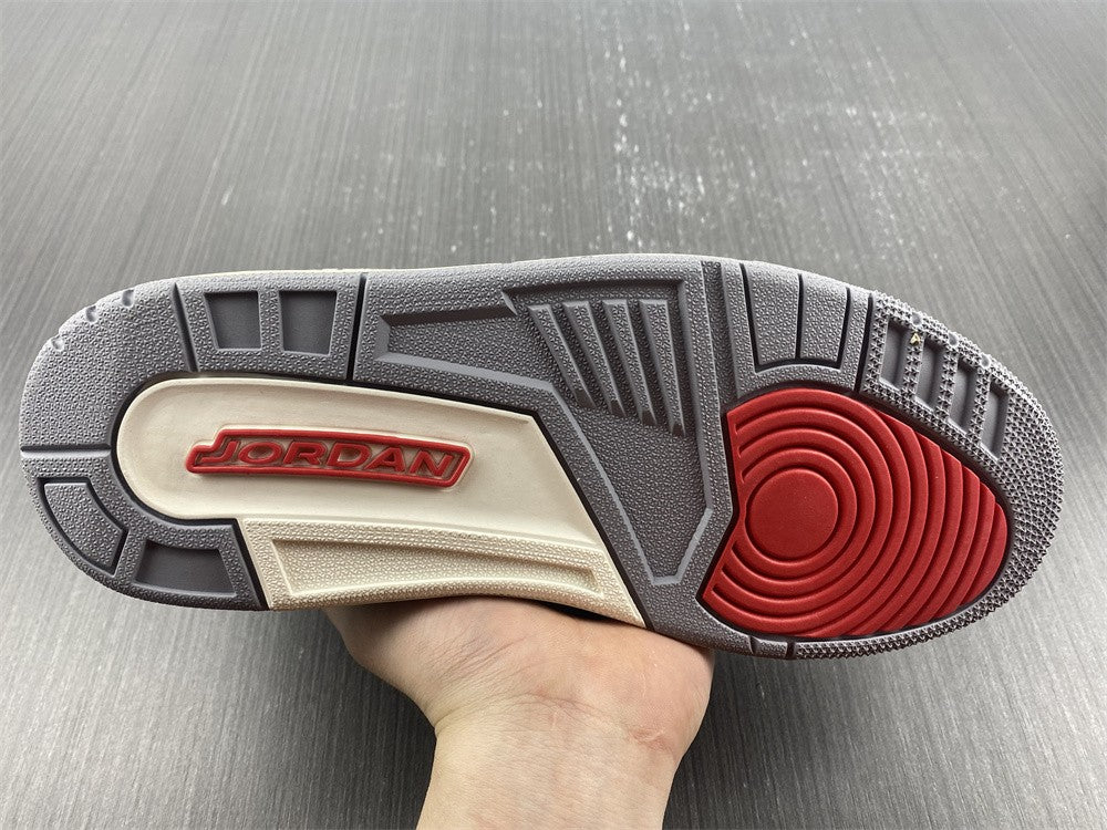 JORDAN - AJ3 3 WMNS “Black Gold” Virillux