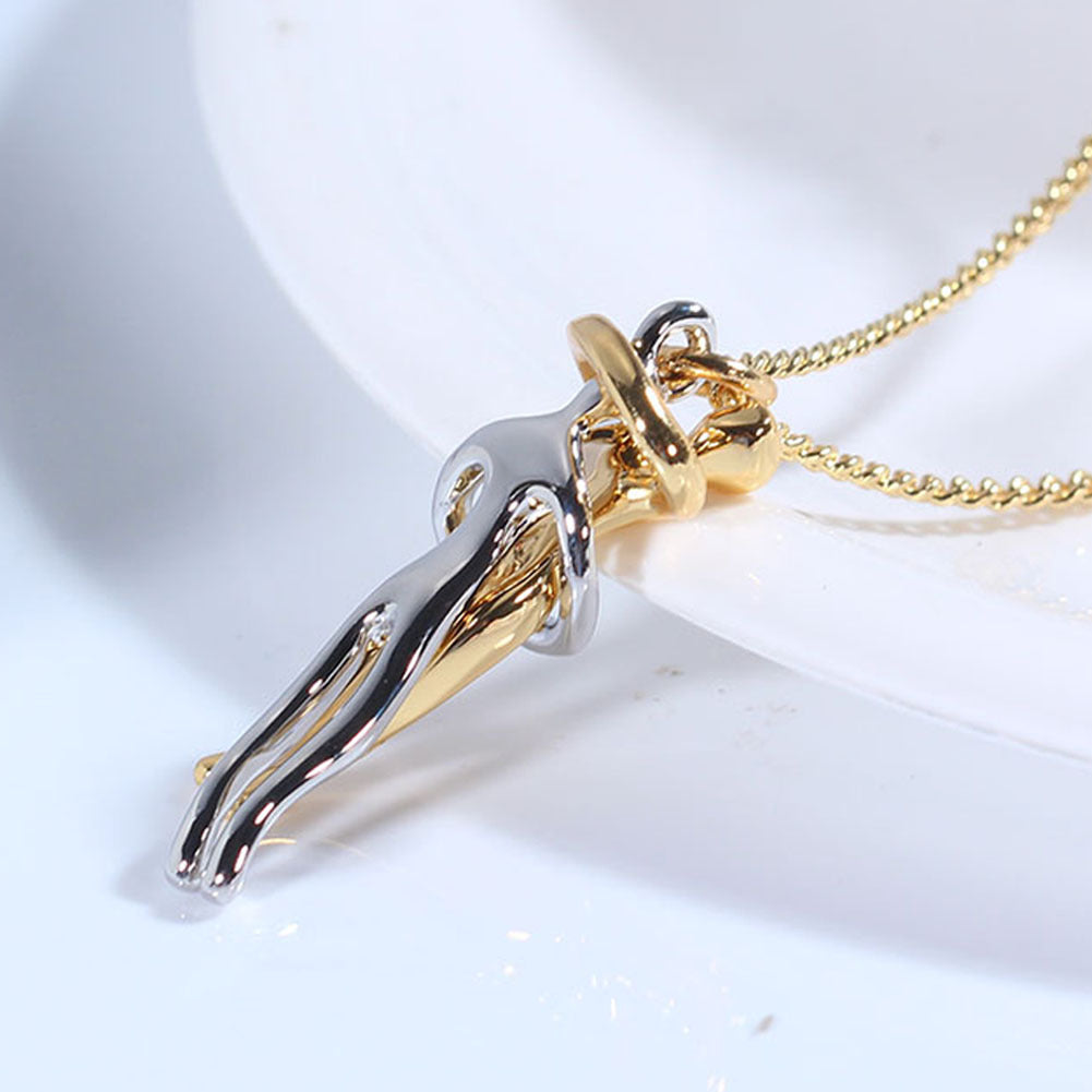 Love Hug Necklace Unisex Men Women Couple Jewelry Simple Temperament Clavicle Chain Valentines Day Lover Gift Gilles Family