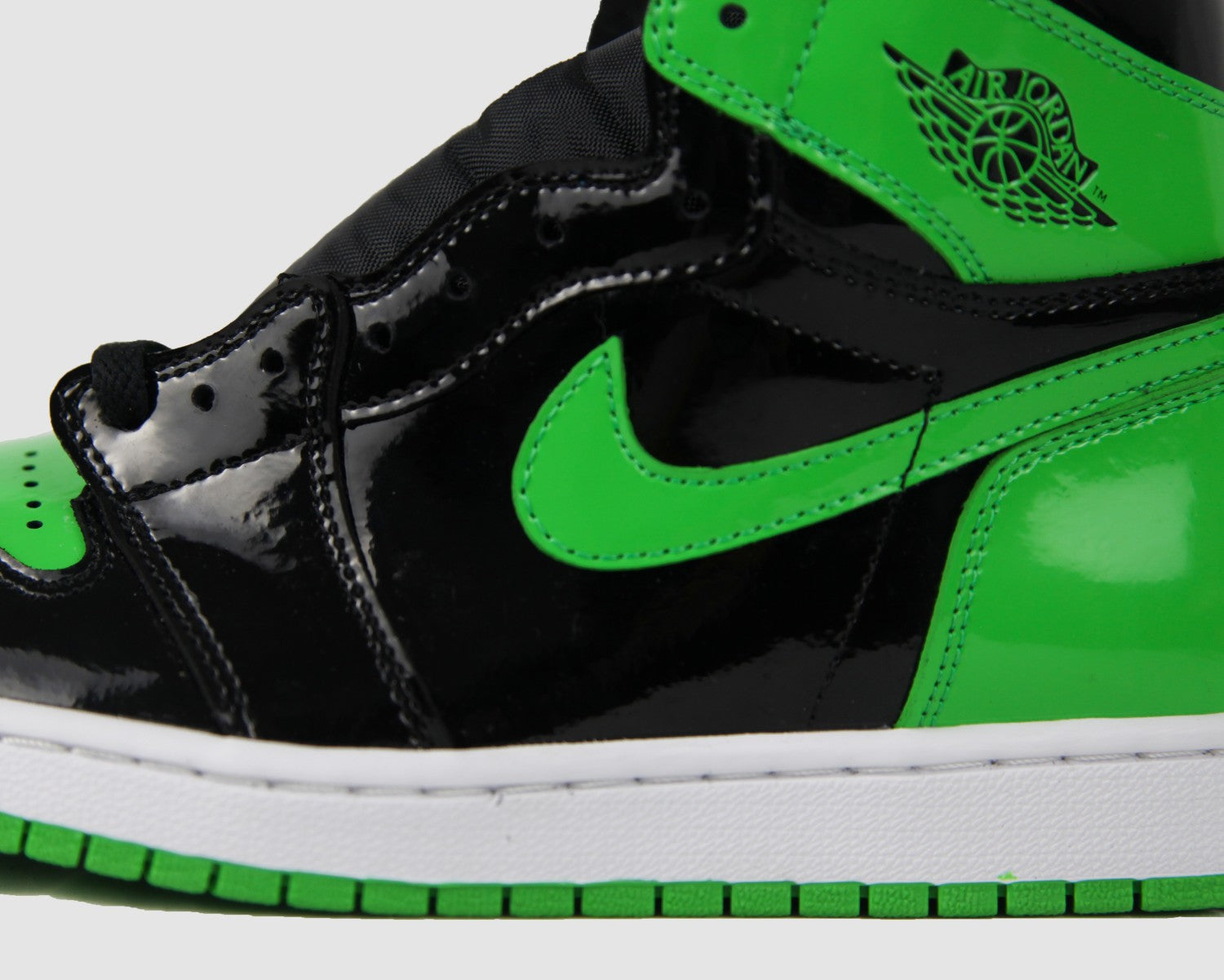 AIR JORDAN 1 RETRO HIGH OG “Patent Green” Virillux