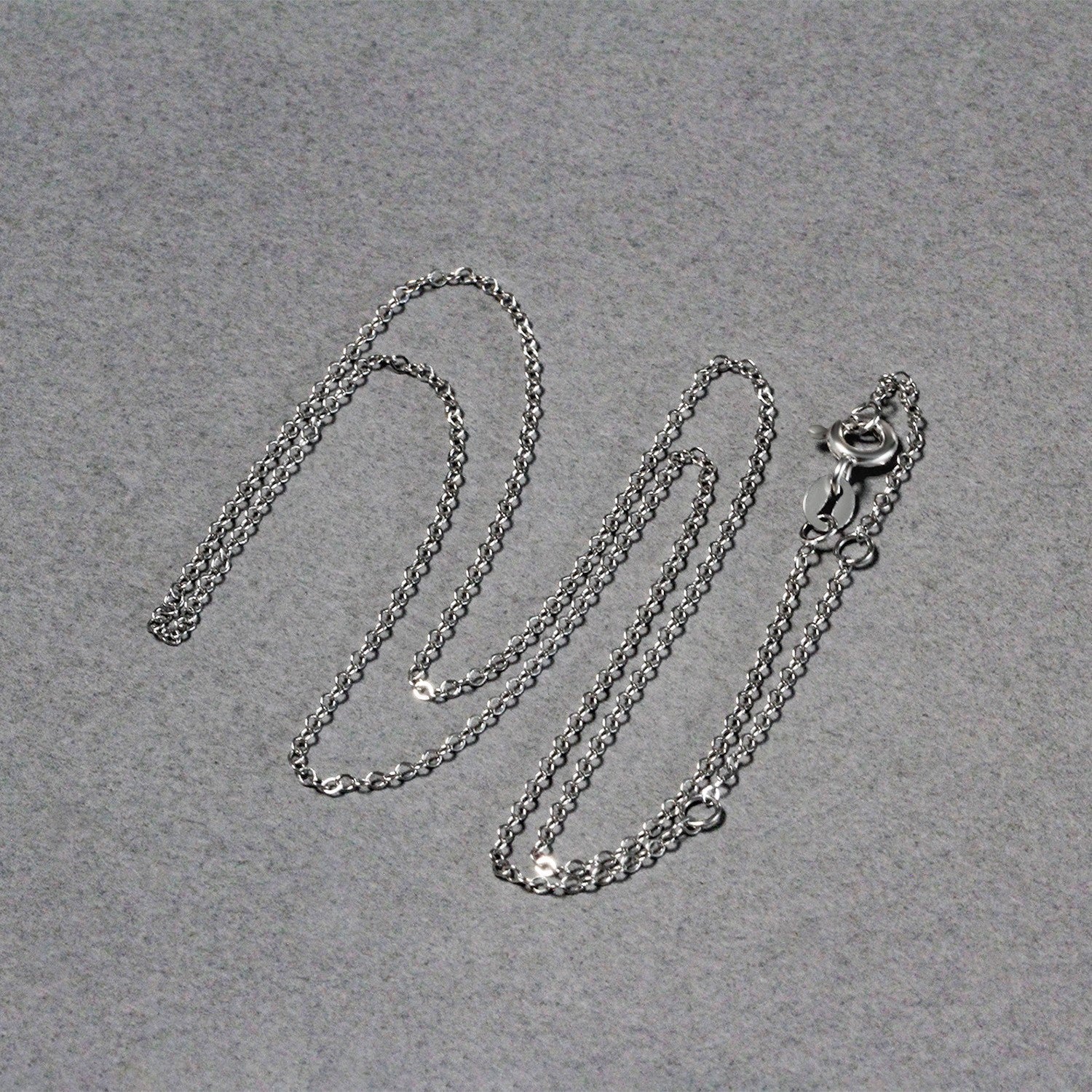 Double Extendable Piatto Chain in 14k White Gold (1.2mm) Bids.com