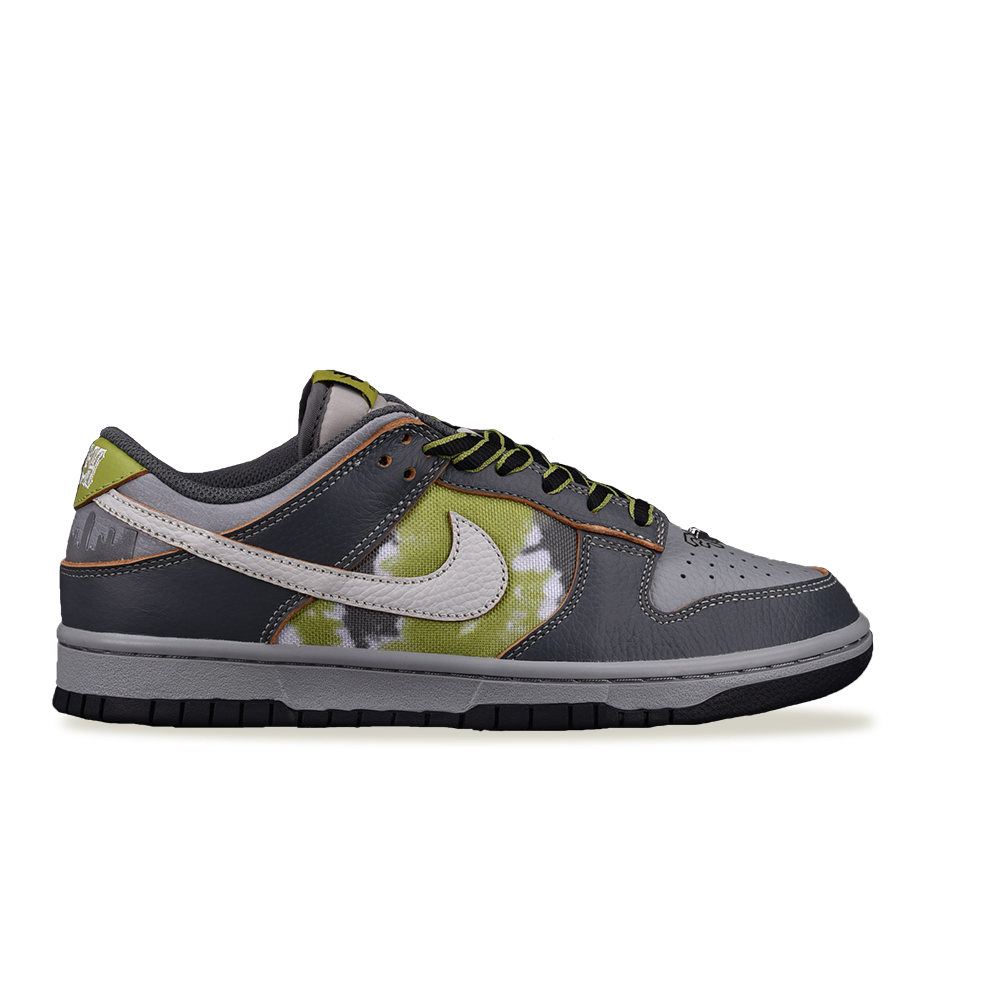 NIKE DUNK SB LOW “Friends and Family” Virillux