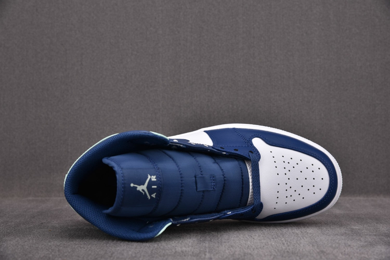 AIR JORDAN 1 RETRO Mystic Navy Mint Foam / Blue Mint Virillux